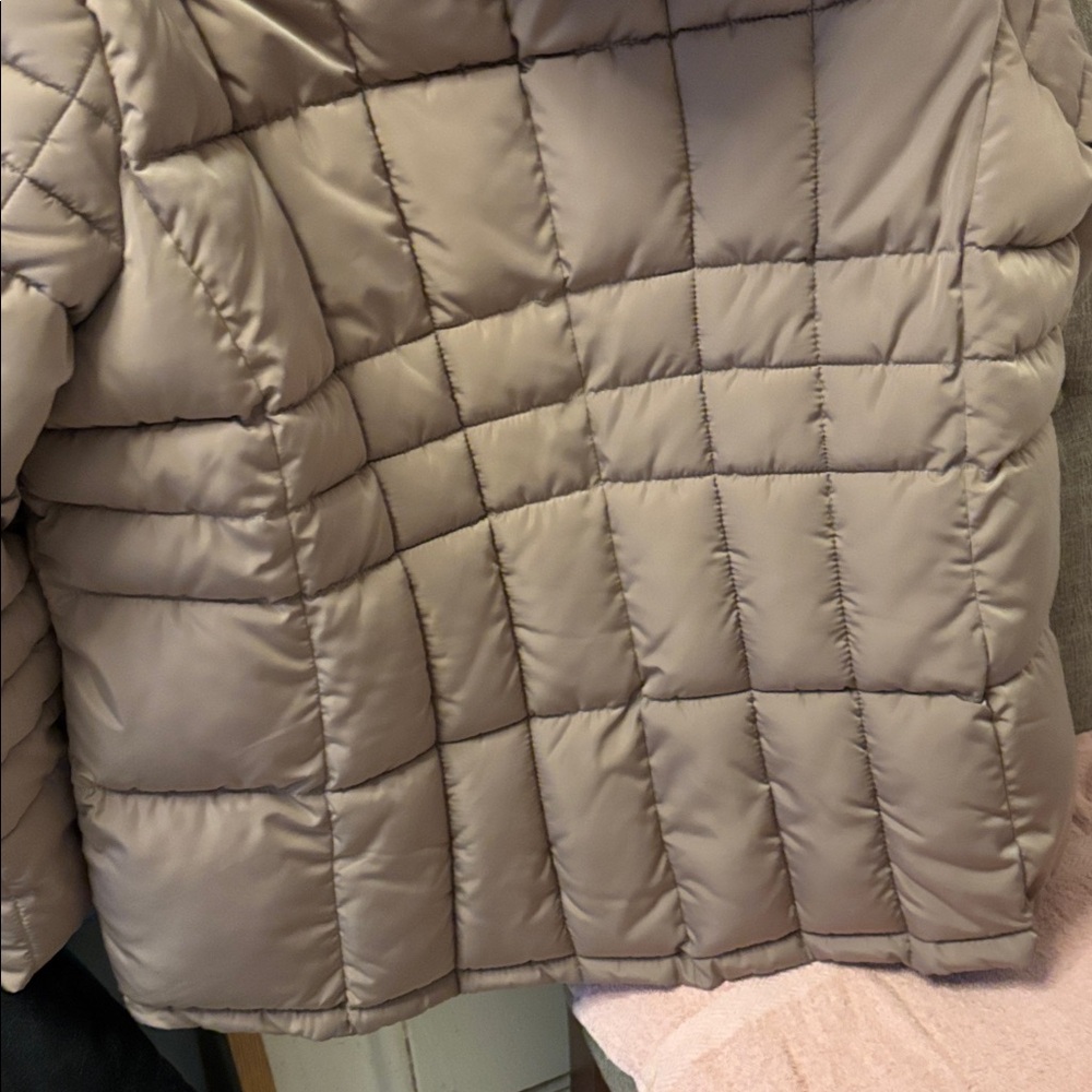 Calvin Klein Very Warm Coat - Picture 4 of 7